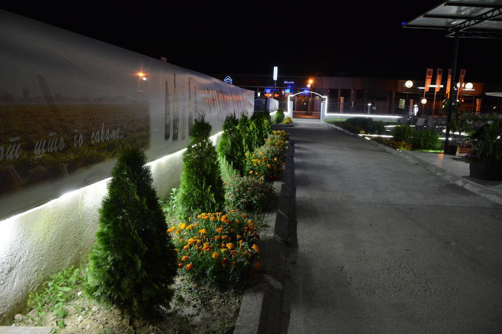 Villa Grand Bitola Exteriör bild